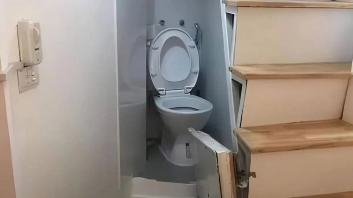 “I Fell Down Just Looking At The Picture”: 69 Hilariously Horrible Bathroom Designs