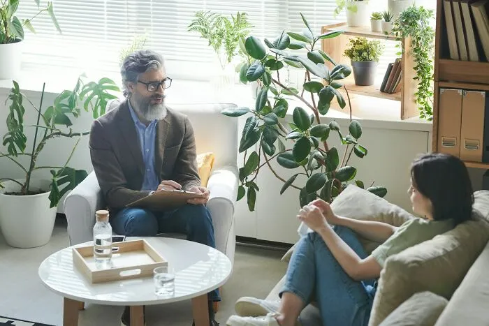 “I Wanted To Hit Her”: 67 People Whose Therapy Sessions Took A Turn They Never Saw Coming
