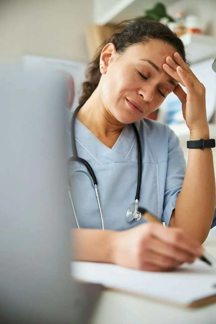 People Don’t Realize ER Stands For ‘Emergency Room’ And Came With These 53 Ridiculous Complaints