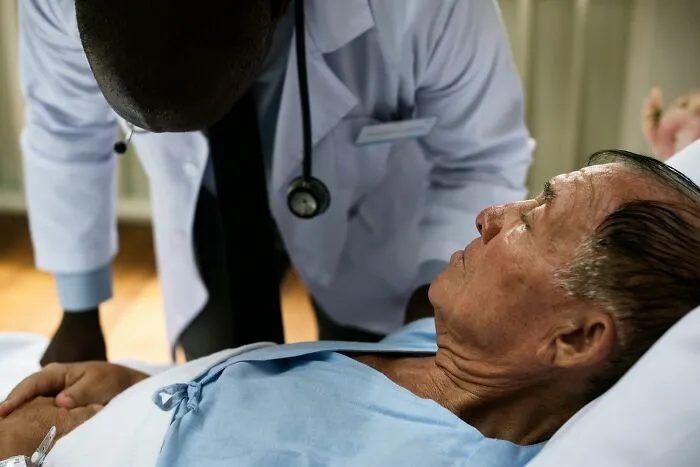 63 True Hospital Horror Stories Shared By Nurses And Doctors Who’ll Never Forget Them