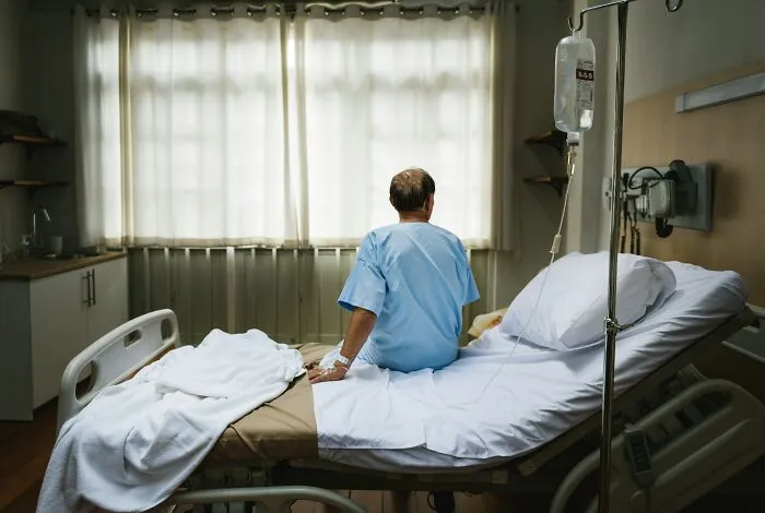 63 True Hospital Horror Stories Shared By Nurses And Doctors Who’ll Never Forget Them