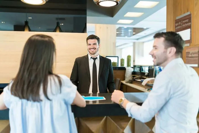 “Don’t Drink That Hotel Water By The Front Desk”: 32 Hotel Secrets Employees Think Travelers Should Know