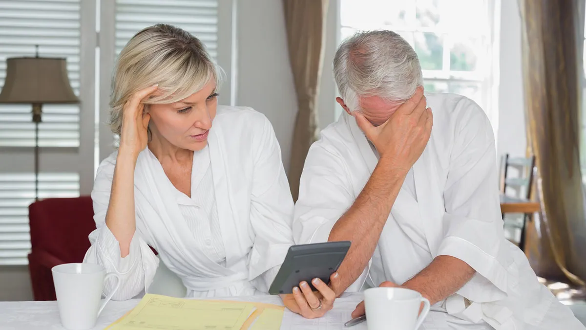 Angry Wife Rages About Miserable Hotel Room, Hotel Staff Exposes Her Husband’s Cheap Decision