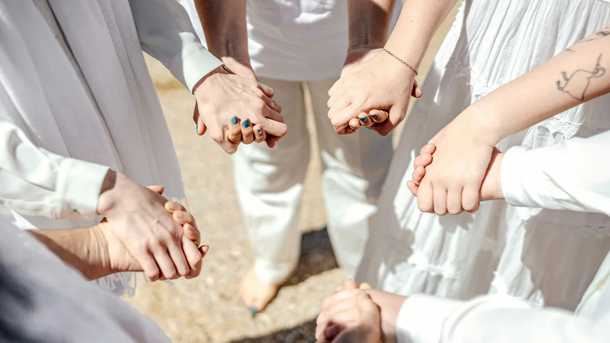"Cults": 57 Internet Rabbit Holes That Left People Deeply Disturbed