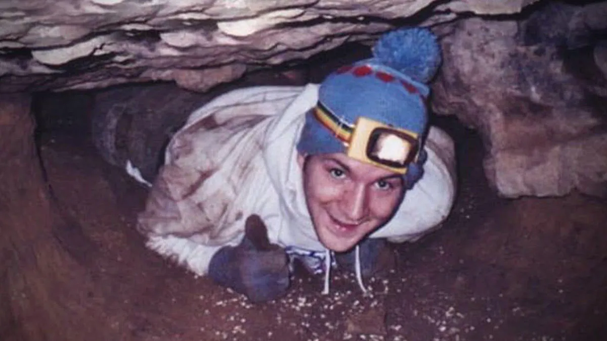 Guy Was Lost After Being Trapped In A 10-Inch Cave, But His Last Words Are Haunting The Rescuers