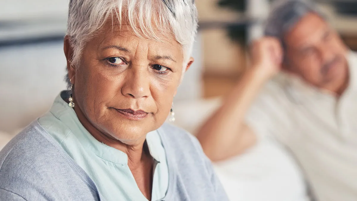 Neighbors Throw A Fit About Woman Cleaning Porch, She Maliciously Complies With HOA’s Response