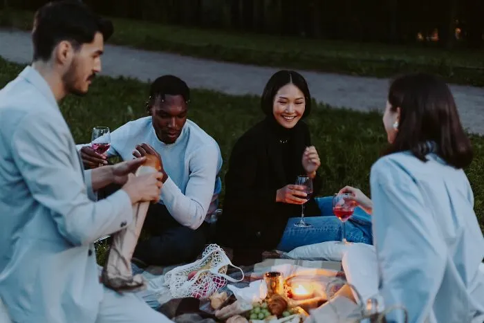 “The Marriage Did Not Last”: 80 International Dating Culture Shocks People Never Saw Coming