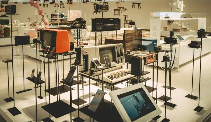 48 Museum Employees Share The Coolest Facts And Experiences From Their Career