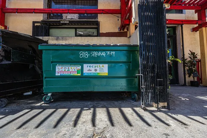 “I Was Gagging”: 63 Public Places That Were Hiding Absolutely Revolting Secrets
