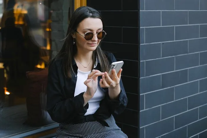 “I’m Not Like Other Girls”: 44 Cringey Things Women Have Put On Their Dating App Profiles