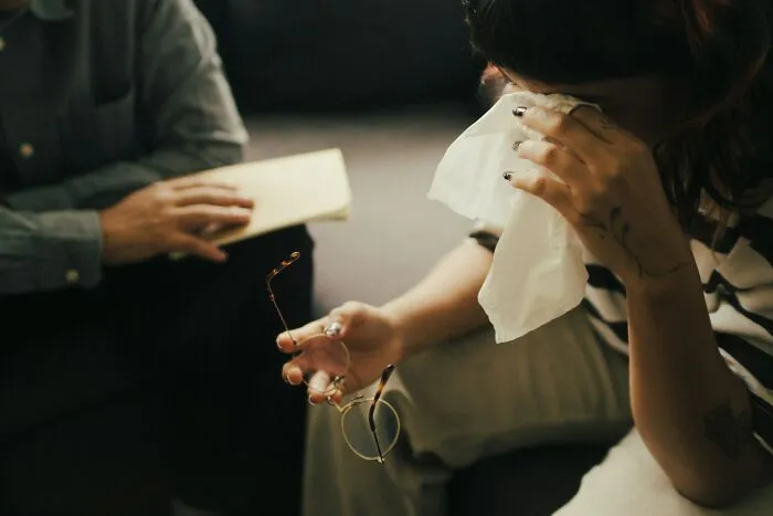 “I Wanted To Hit Her”: 67 People Whose Therapy Sessions Took A Turn They Never Saw Coming