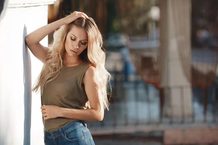 40 People Dated Someone Attractive Enough To Ignore Every Dealbreaker Until It Was Too Late