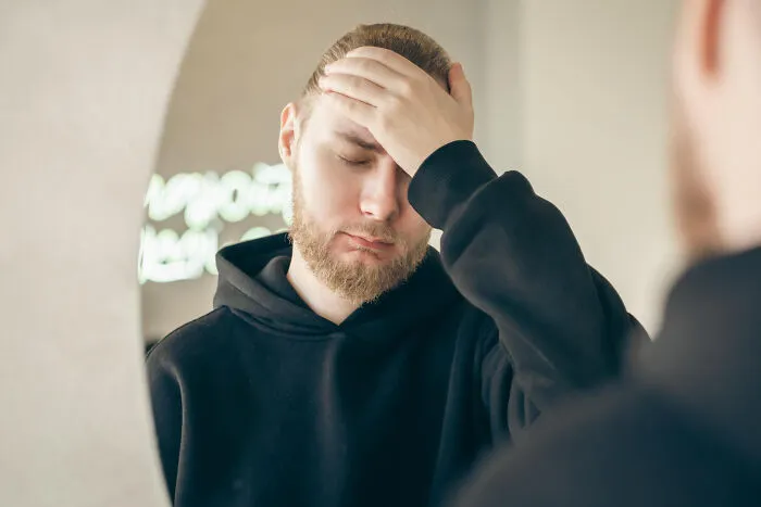 40 People Dated Someone Attractive Enough To Ignore Every Dealbreaker Until It Was Too Late