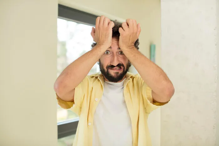 40 People Dated Someone Attractive Enough To Ignore Every Dealbreaker Until It Was Too Late