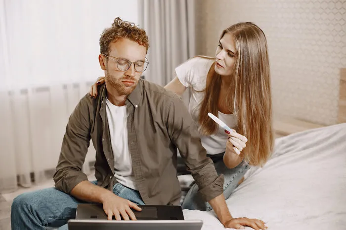 40 People Dated Someone Attractive Enough To Ignore Every Dealbreaker Until It Was Too Late