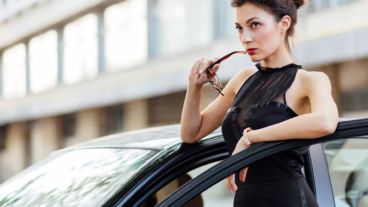 40 People Dated Someone Attractive Enough To Ignore Every Dealbreaker Until It Was Too Late
