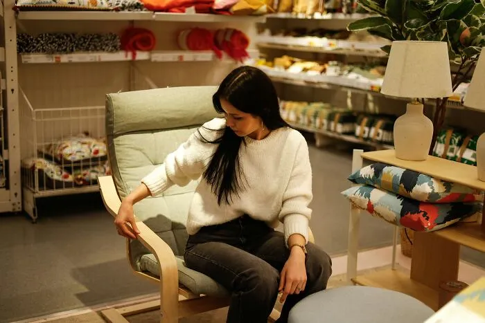 “Storage. Total Scams”: 40 Employees Share How The Industries They Work In Are Scamming People