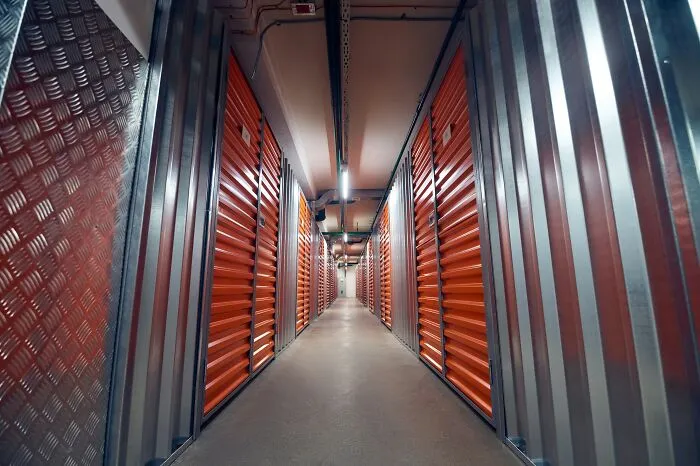 “Storage. Total Scams”: 40 Employees Share How The Industries They Work In Are Scamming People