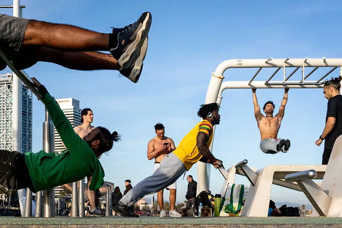 35 Fotos en el momento justo que triunfaron en los premios de fotografía callejera The Edge