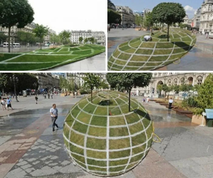 Ilusión óptica creada por el artista parisino François Abelanet, expuesta frente al Ayuntamiento de París. Parece una esfera gigante de hierba, pero en realidad es plana.
