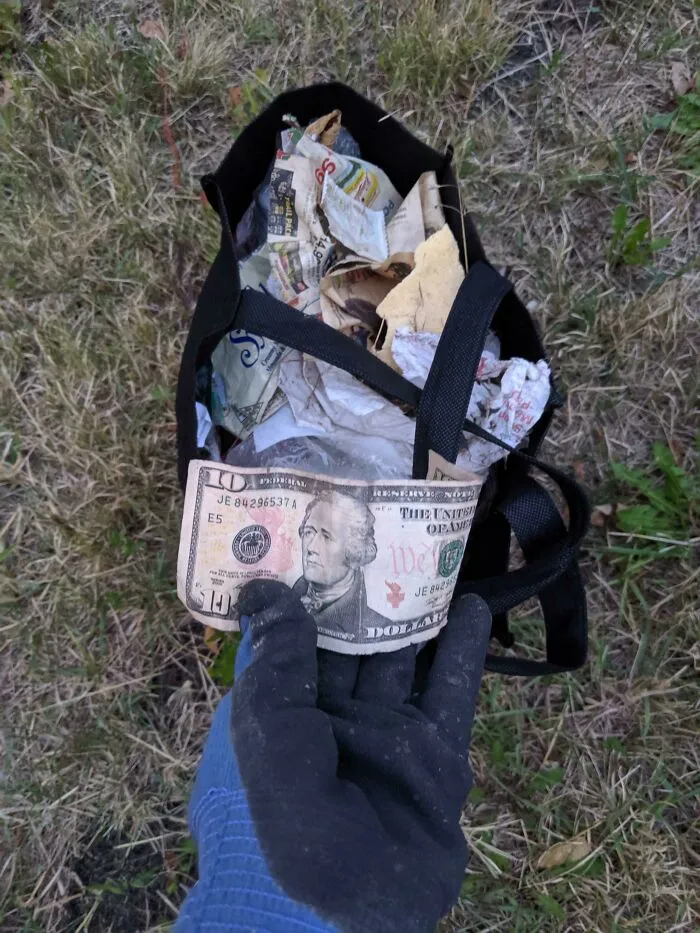 Found $10 Picking Up Trash Tonight! It Does Pay To Save The Planet!