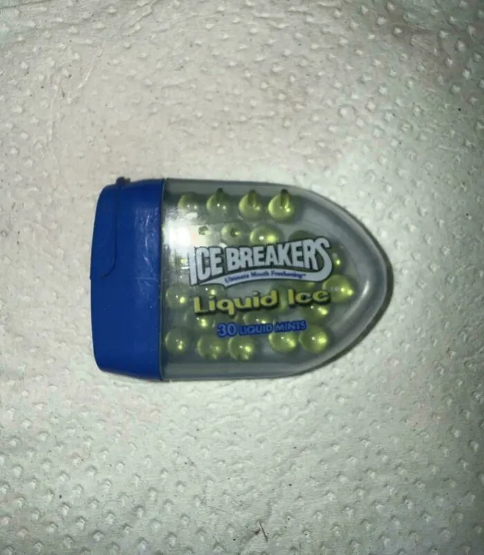 Ice Breakers Liquid Ice 30 liquid mints: An old product found at home.
