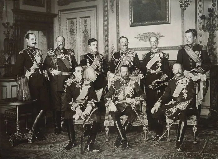 Historical photo of nine European monarchs, interesting and beautiful moment from history.