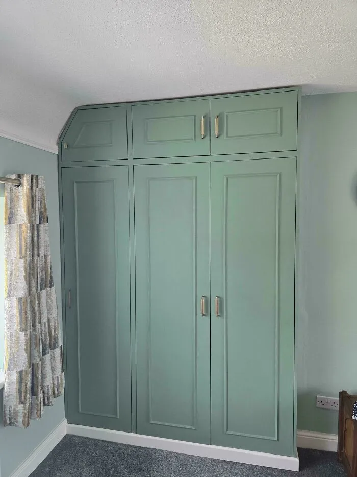 Build A Wardrobe, It's Not Perfect But I Learned A Lot From Building It
