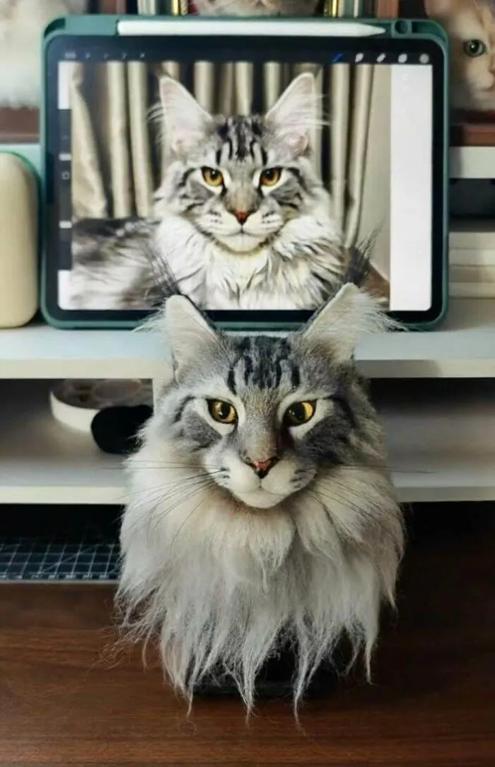 I Tried To Capture The Calm Pride Of A Maine Coon In Wool Form