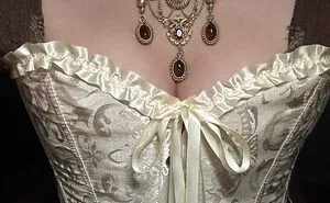 85 Jaw-Dropping Handmade Projects That May Make You Say, “Take My Money”