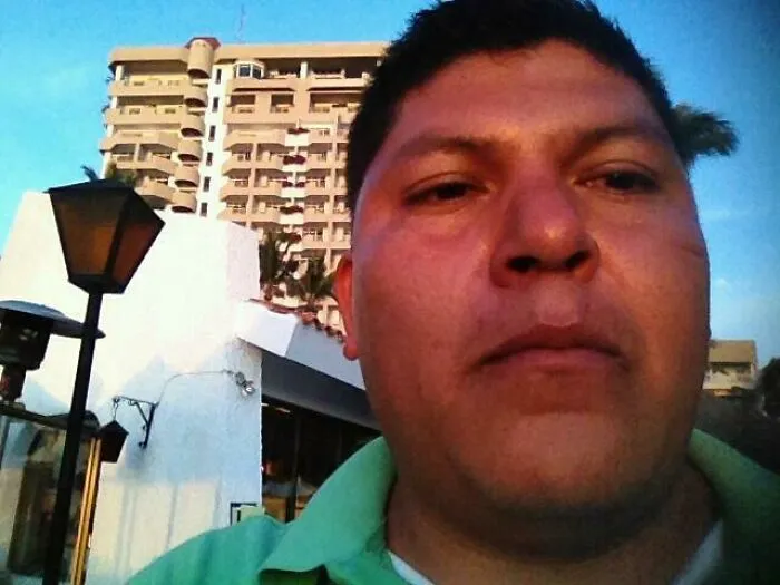 My Parents Went On Vacation And Asked This Gentleman To Take Their Picture, He Was Holding The Camera Backwards