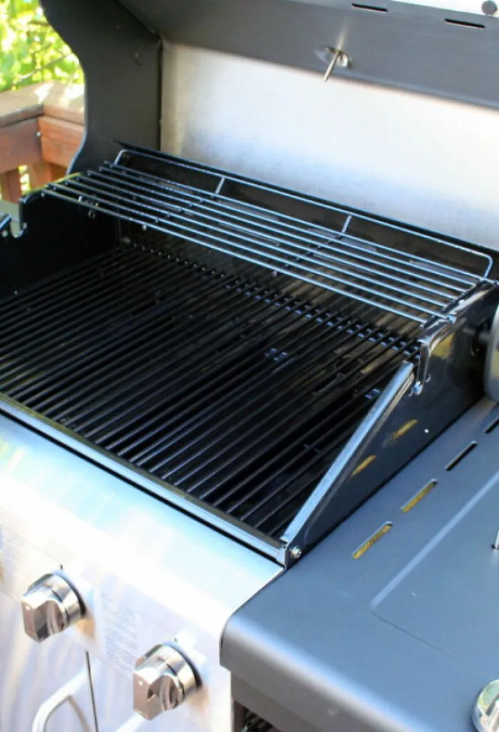 A Kid In My Neighborhood Made $800 Scrubbing BBQ Grills
