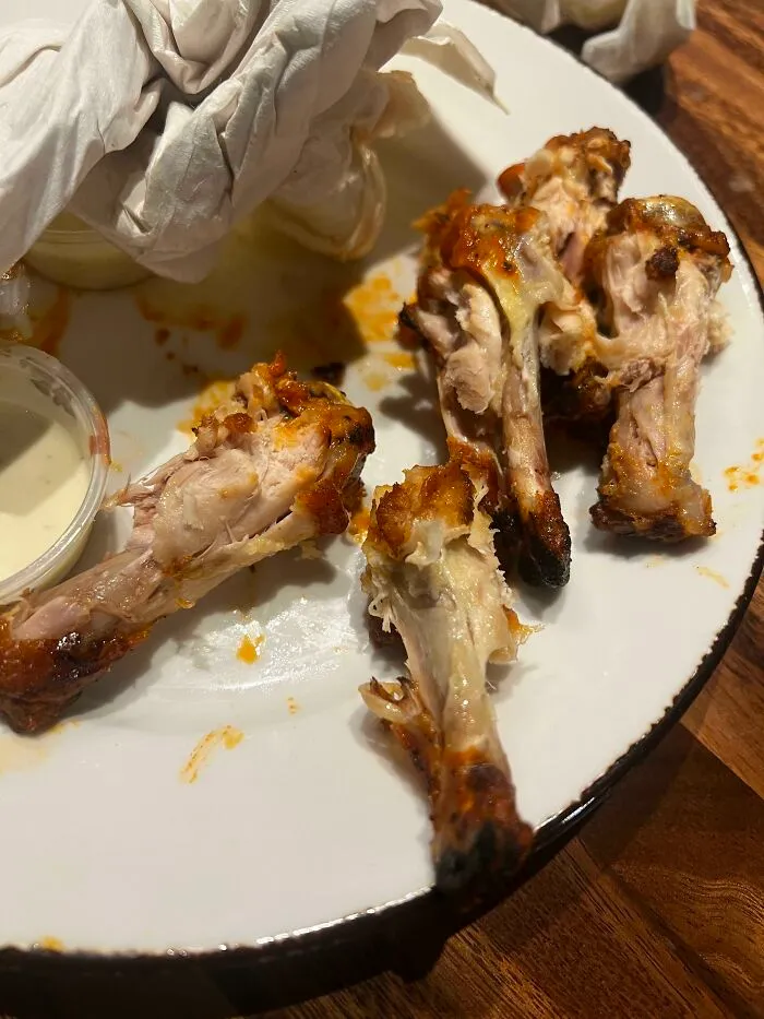 This Is How My Friend Eats His Wings