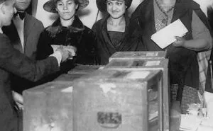 94 Fascinating Images That Bring Lesser-Seen Moments Of American History To Life