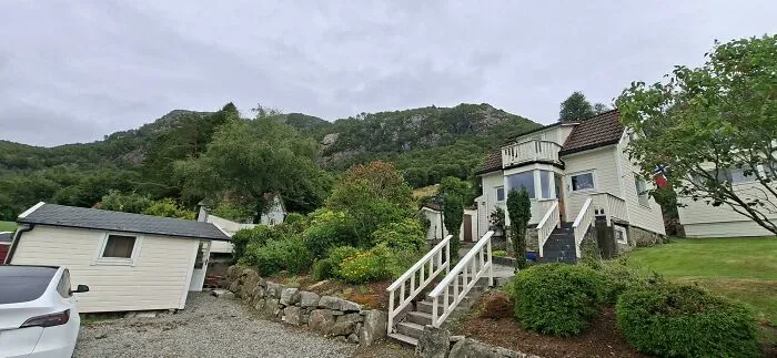 49 Times People Fell For The Nice Airbnb Photos And Found That The Reality Was Very Different