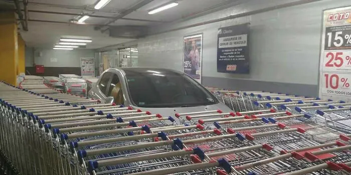 Guy Parked Wrong, Shop Clerks Took Revenge