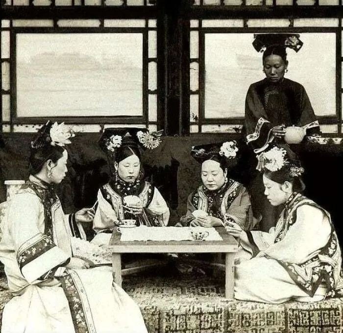 A High Stakes Card Game In China, Around 1902