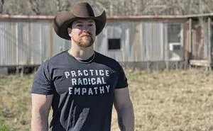 69 People Who Know They Look MAGA And Find The Whole Thing Pretty Funny