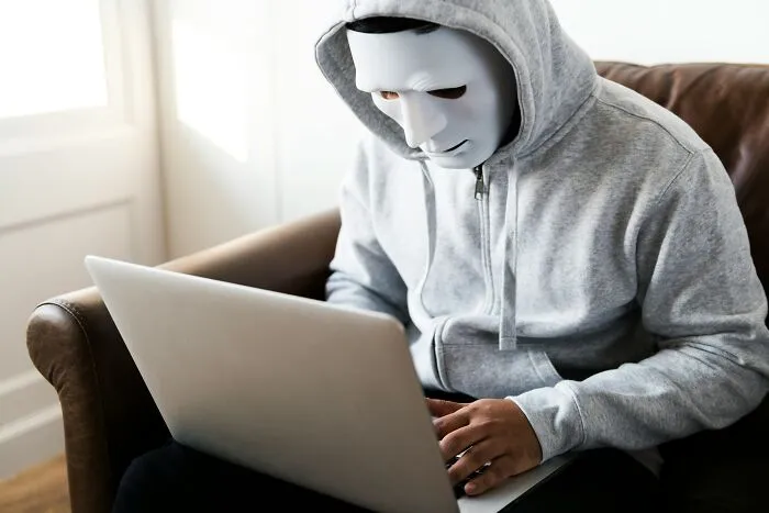 59 Industry Secrets That Are Known To Everyone Working In The Field