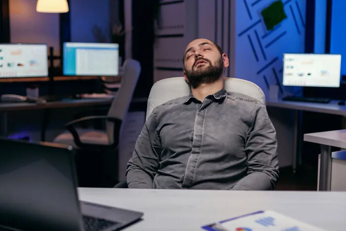 People In HR Reveal 87 Of The Most Absurd Employee Behaviors That Got Someone Fired