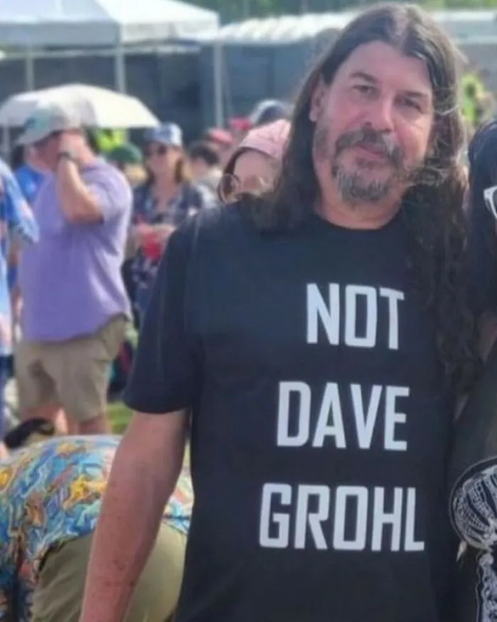 64 Hilariously Absurd T-Shirts That Go Surprisingly Hard (New Pics)