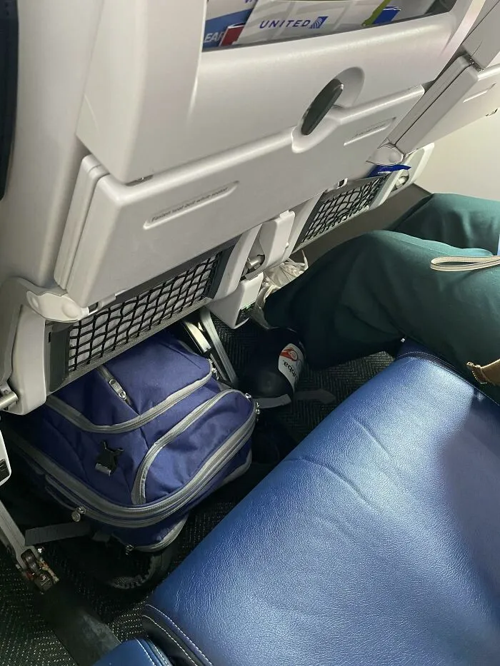 36 Entitled Travelers Who Expected Strangers To Fix Problems They Created Themselves