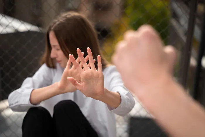 95 People Who Fired Their Therapists Explain What Finally Made Them Do It