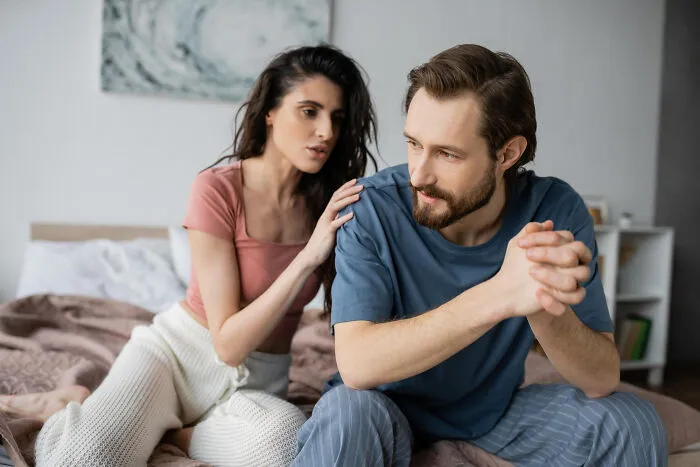 Folks Reveal The Dumbest And Weirdest Reasons Married Couples Have Gotten Divorced (86 Examples)