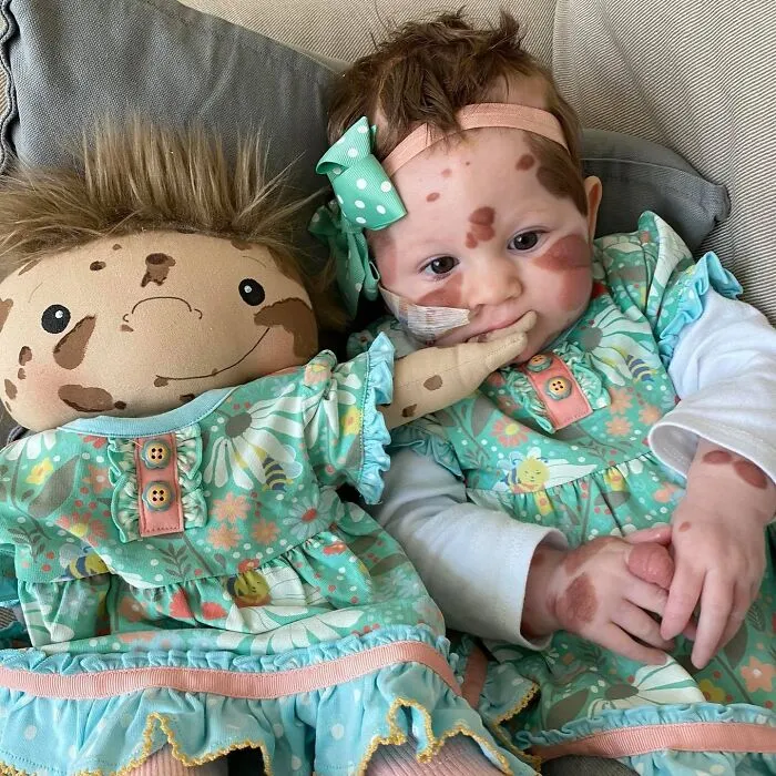 This Woman Custom-Makes Dolls To Look Like The Children Who Will Receive Them (20 New Pics)