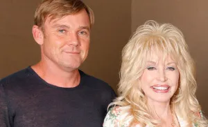 Dolly Parton’s Co-Star Sparks Fierce Backlash Over "Disrespectful" Tribute To Country Legend: "Oh, Shut Up"
