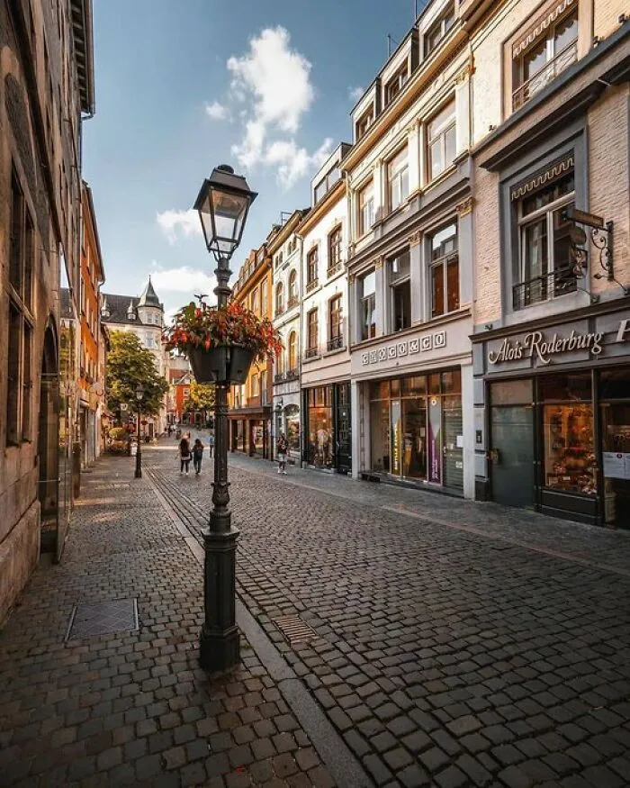 This Is What A Street Should Look Like