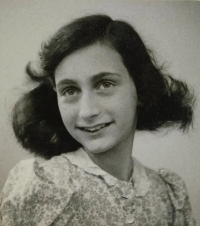 46 Unsolved Mysteries From WWII To Send You Down The Rabbit Hole