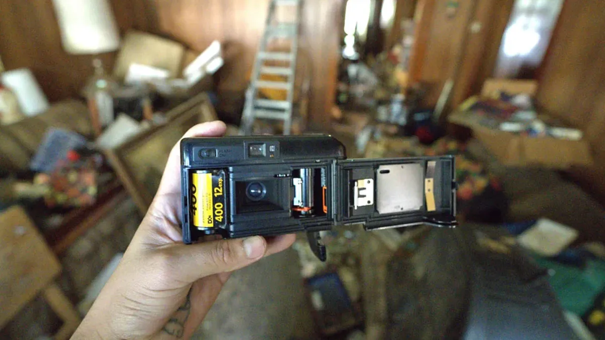 73 People Who Stumbled Upon Hidden Treasures Where They Least Expected Them