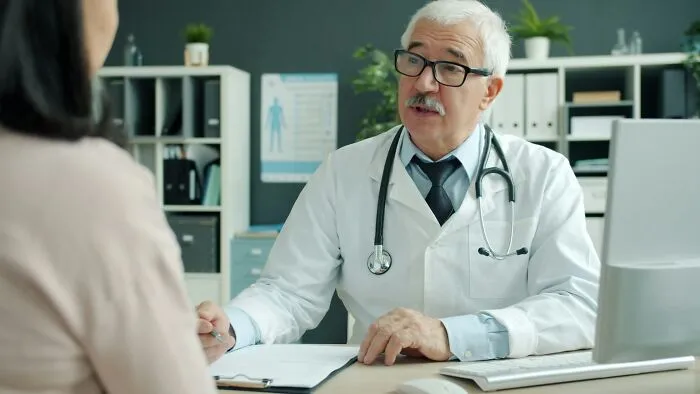 75 Medical Field Workers Share Things They Wish More People Understood